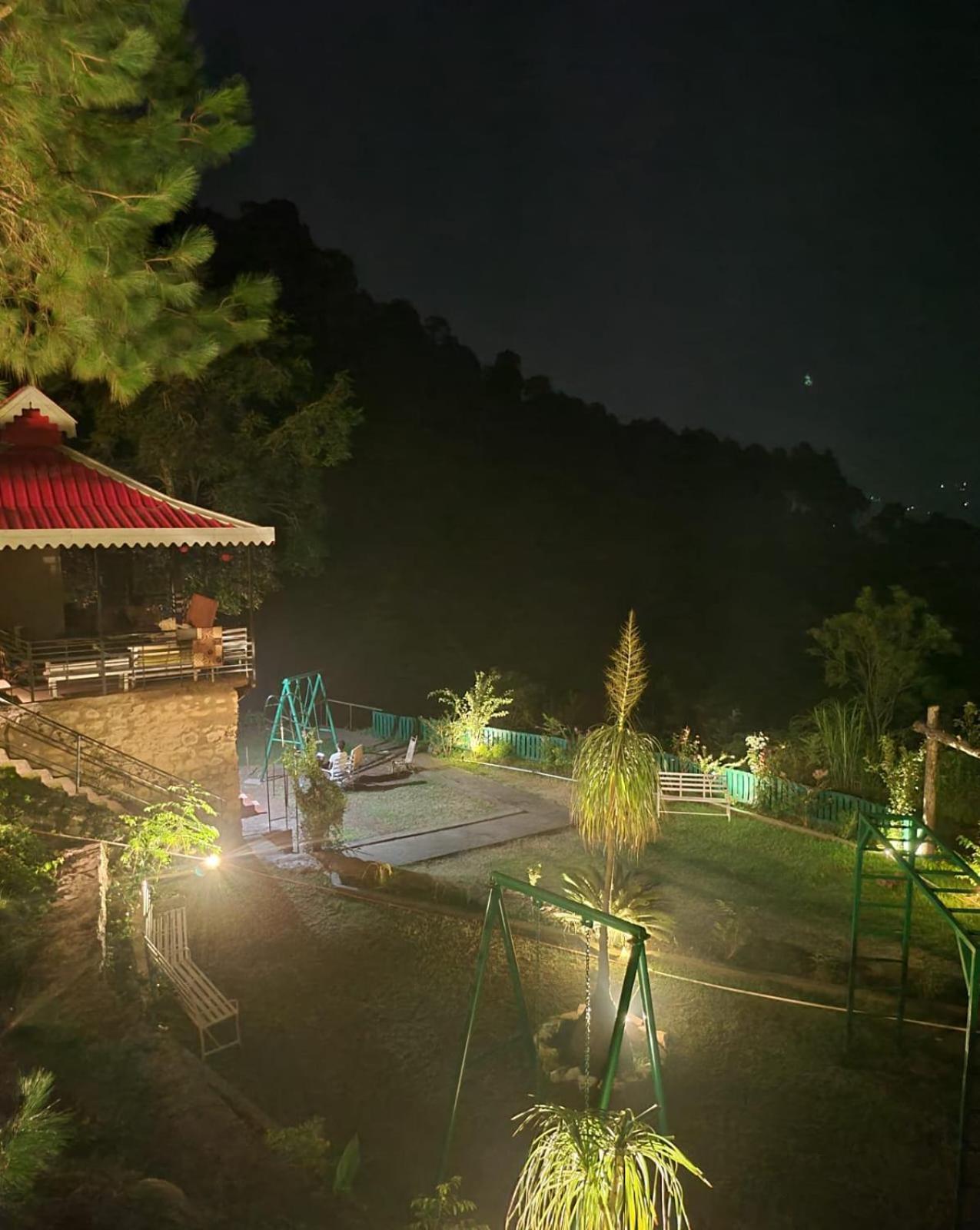 Pine Valley Resort Kasauli Exterior photo